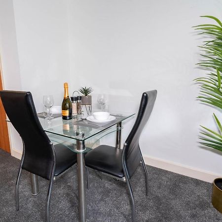 Studio Apartment - City Centre - Broad Street - Brindley Place - Wifi - Netflix - Smart Tv Birmingham Esterno foto