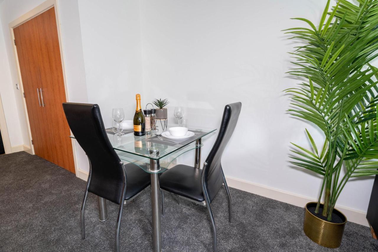Studio Apartment - City Centre - Broad Street - Brindley Place - Wifi - Netflix - Smart Tv Birmingham Esterno foto