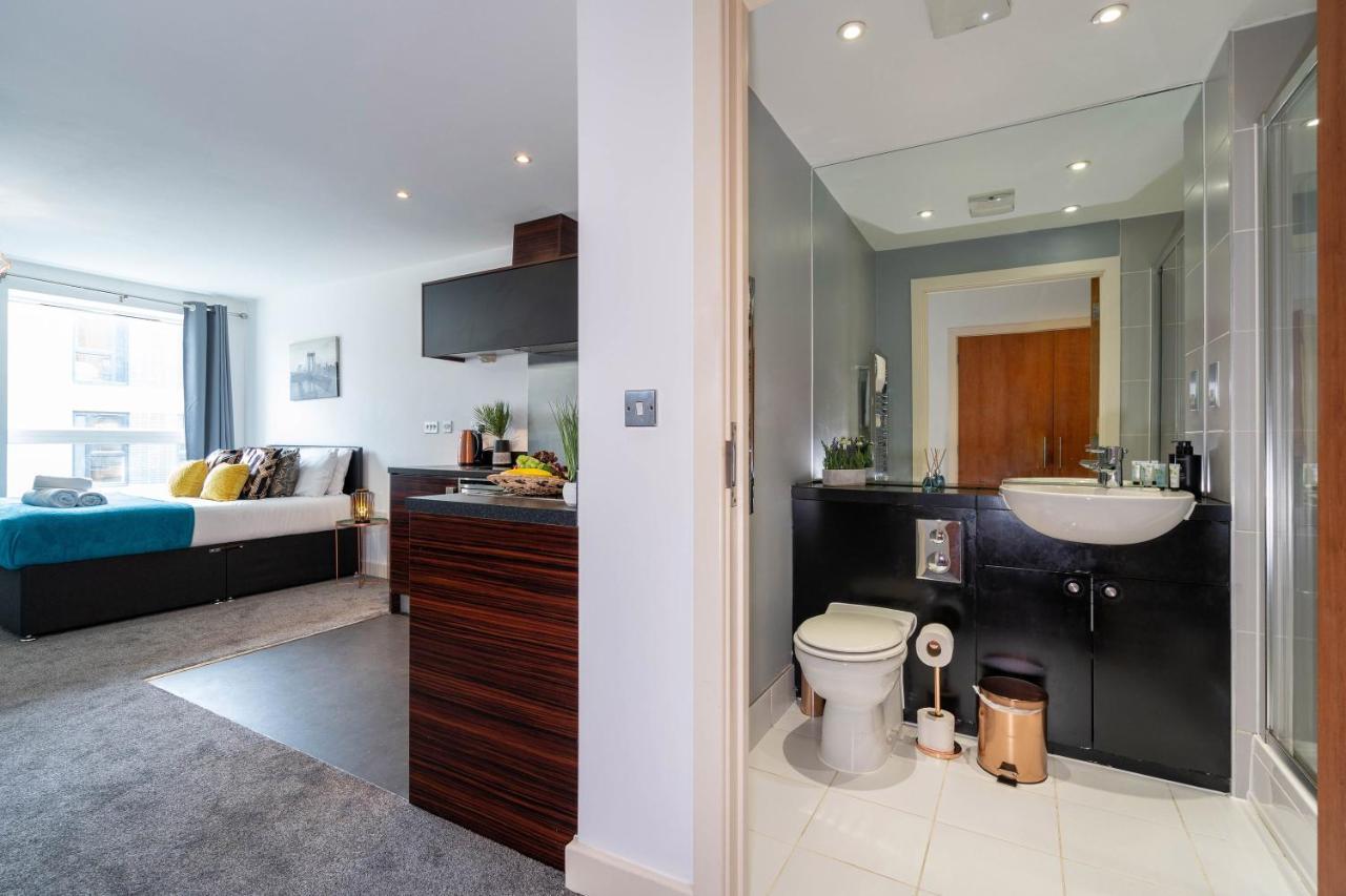 Studio Apartment - City Centre - Broad Street - Brindley Place - Wifi - Netflix - Smart Tv Birmingham Esterno foto